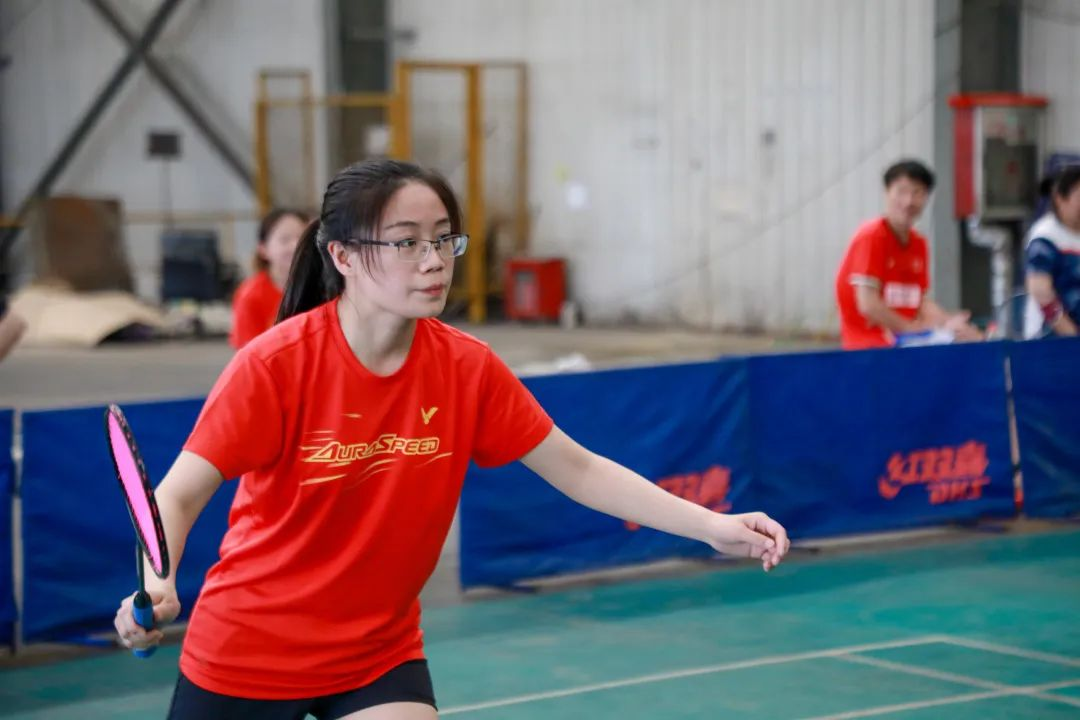 激情碰撞 羽球飛揚(yáng)——安彩高科工會舉辦2022年職工羽毛球比賽