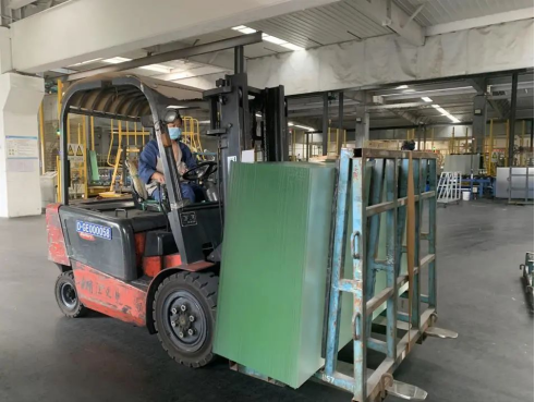 同心戰(zhàn)“疫”，守護月圓——安彩高科打響疫情防控和安全生產(chǎn)“雙線戰(zhàn)疫”